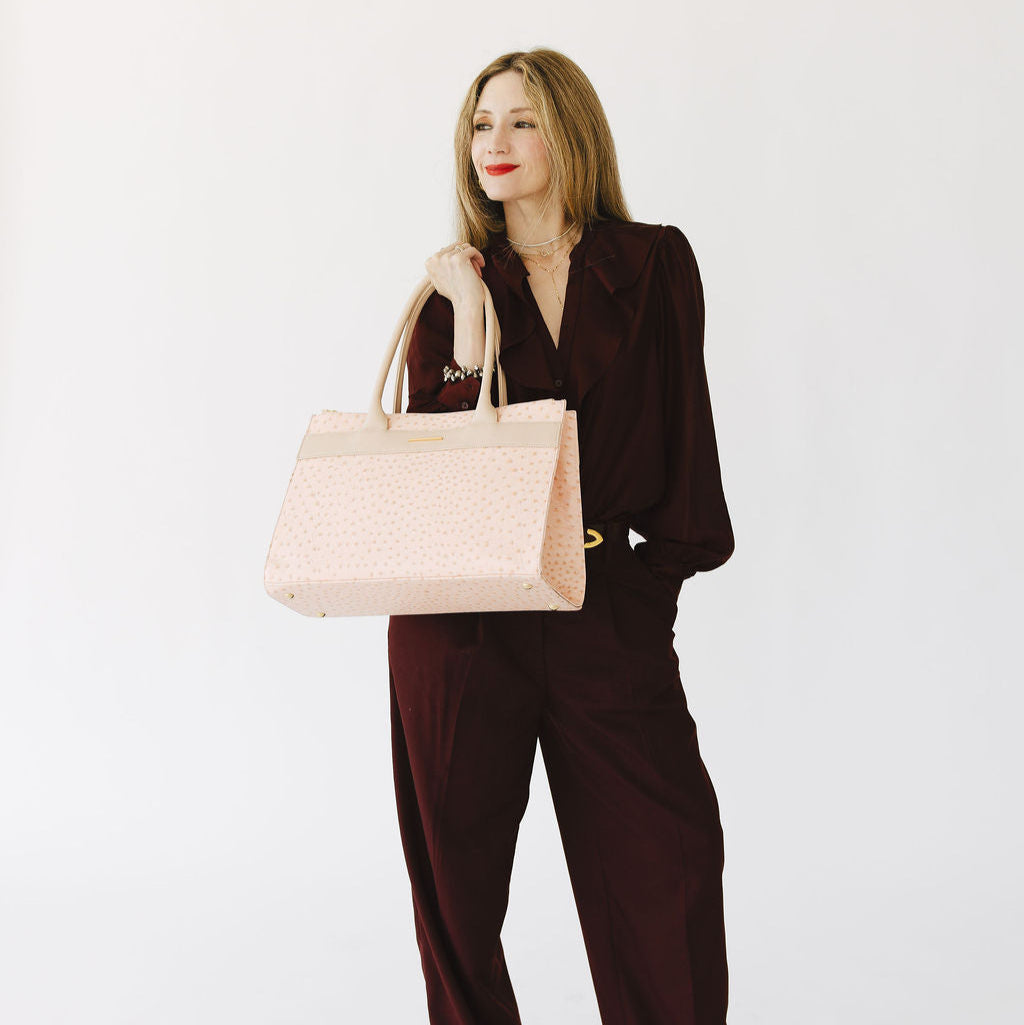 Courante Large Carryall in Ostrich Pink Model Front