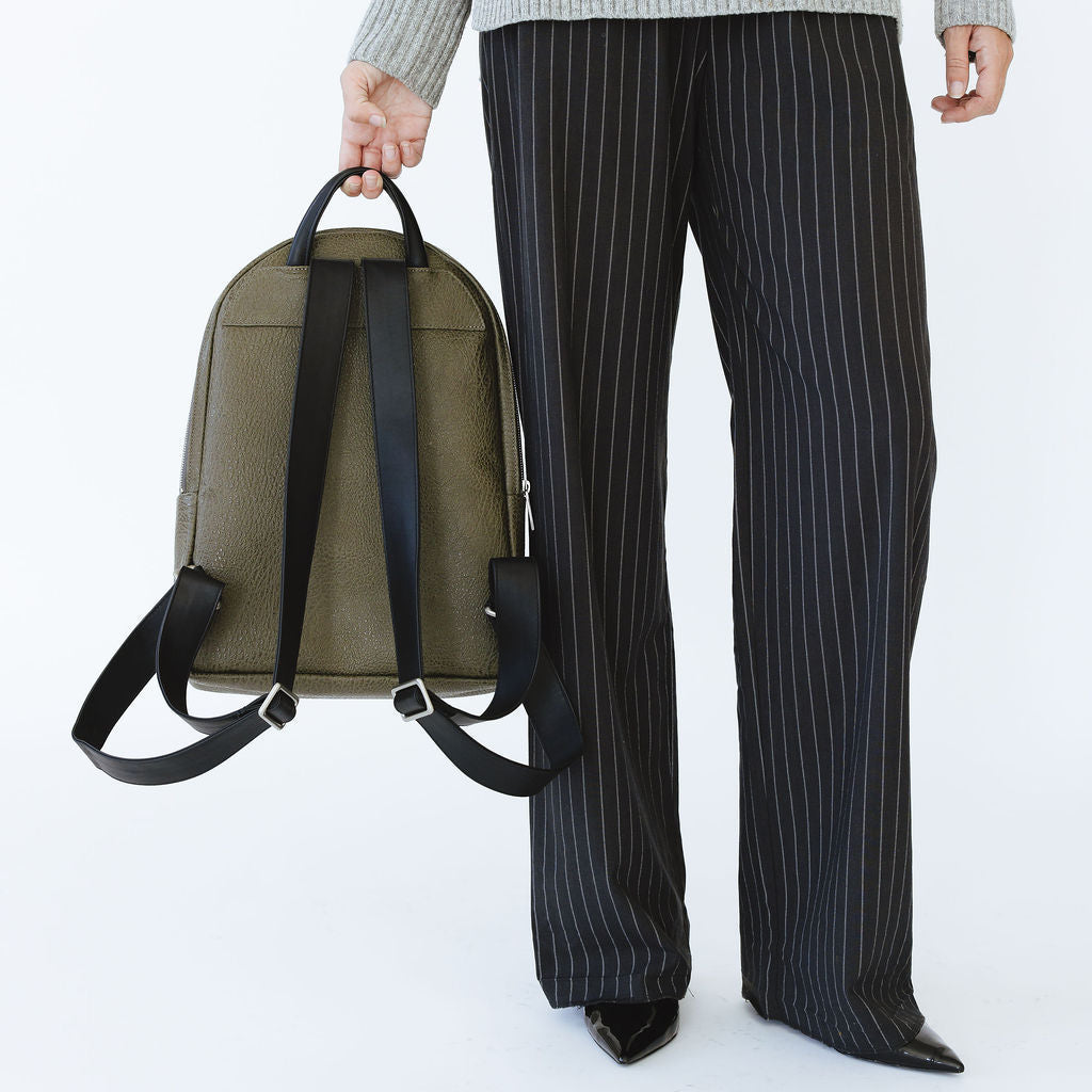 Motto Medium Backpack in Savanna Moss/Black on Female Backside Detail