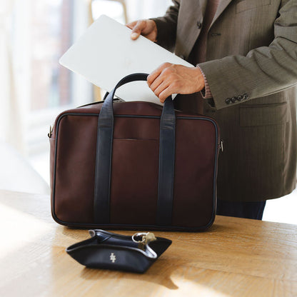 Mosso Briefcase in Espresso/Navy on table