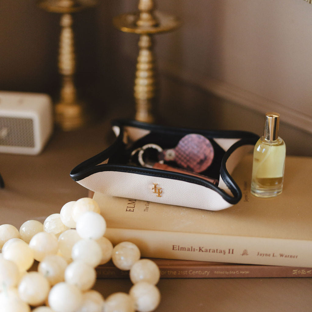 Tenor Valet Tray in Champagne/Black